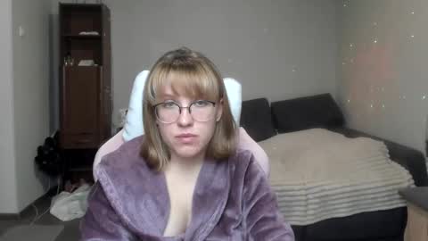 Regina online show from January 2025 04:39:01 PM