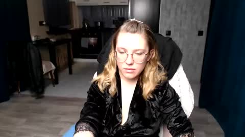 Regina online show from September 2025 12:00:02 AM