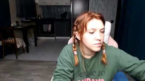 Regina online show from October 2025 11:27:01 PM