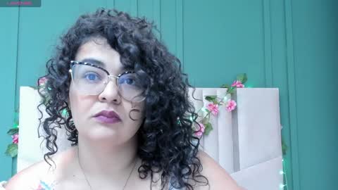reginavegaa online show from January 2025 11:37:02 AM