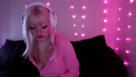 reiannmay online show from February 2026 02:54:01 AM