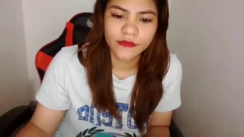 Snapshot of reign2525 chatting on February 2025 04:29:01 AM reign2525 online show from February 2025 04:29:01 AM