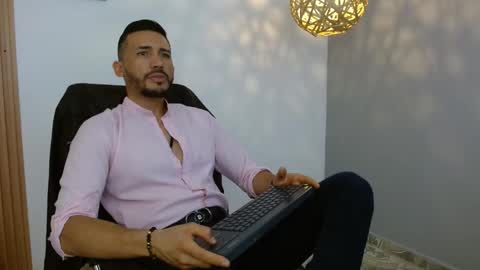   REIKO  online show from January 2025 07:44:02 PM