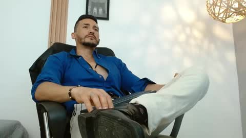   REIKO  online show from January 2025 10:26:01 PM