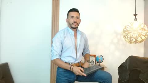   REIKO  online show from January 2025 10:41:01 PM