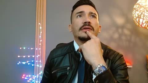   REIKO  online show from February 2026 02:57:01 PM