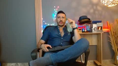   REIKO  online show from March 2026 07:28:01 PM