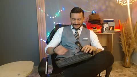   REIKO  online show from April 2026 02:26:01 PM