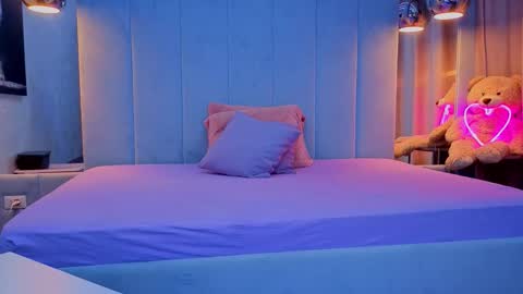 Snapshot of reina_cummings chatting on October 2025 05:52:01 AM reina cummings online show from October 2025 05:52:01 AM