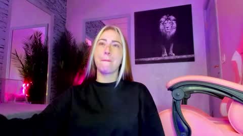 reina cummings online show from December 2025 06:30:02 AM