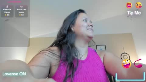 Snapshot of reina_loren chatting on September 2025 09:37:01 PM reina_loren online show from September 2025 09:37:01 PM