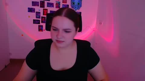 Reina online show from February 2026 01:11:01 PM