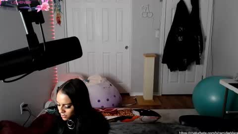 remidarklace online show from January 2025 11:01:02 AM