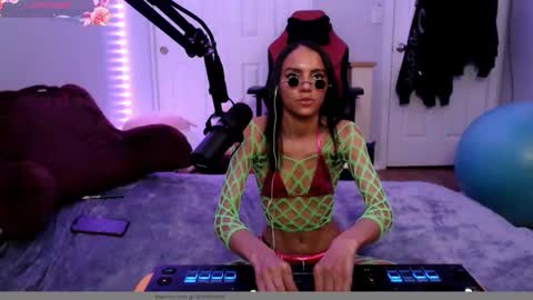 remidarklace online show from January 2025 05:53:01 AM