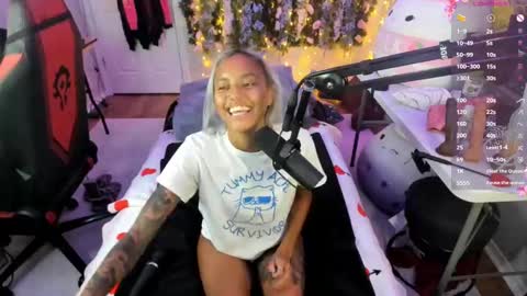 remidarklace online show from September 2025 12:24:02 AM