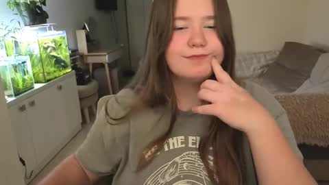 Ann OF - remirann21 online show from November 2025 12:50:02 PM