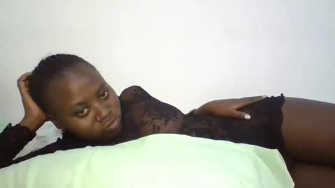 Remmy luna online show from February 2025 08:58:02 PM