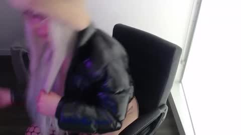 renaebabez online show from June 2026 01:22:01 AM