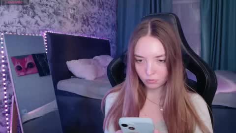Renary online show from September 2025 06:52:02 PM