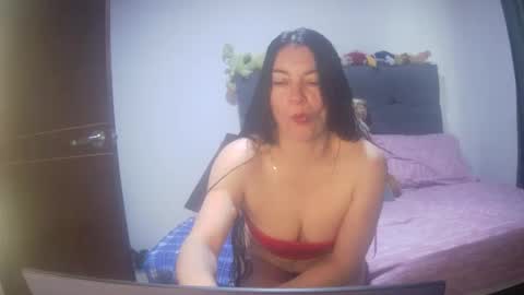 Snapshot of renata_hot1 chatting on October 2025 10:07:02 PM renata_hot1 online show from October 2025 10:07:02 PM
