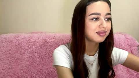 Mila online show from April 2026 03:20:02 PM