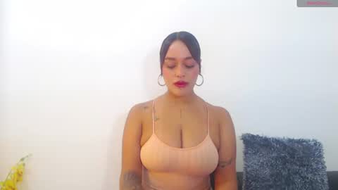 Snapshot of renatabrownn28 chatting on July 2026 08:30:02 AM renatabrownn28 online show from July 2026 08:30:02 AM