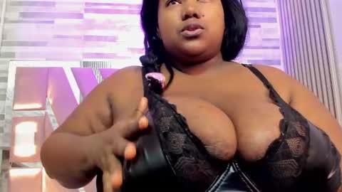 Snapshot of renatafoxter chatting on July 2026 11:27:01 AM nataly online show from July 2026 11:27:01 AM