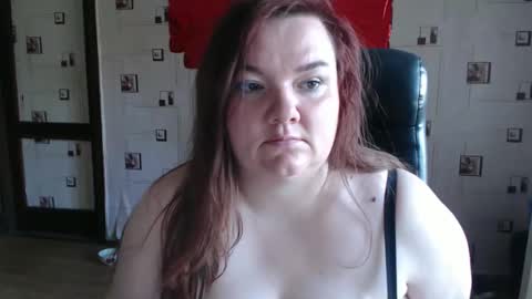 Snapshot of renataoia chatting on September 2025 09:53:02 AM renataoia online show from September 2025 09:53:02 AM