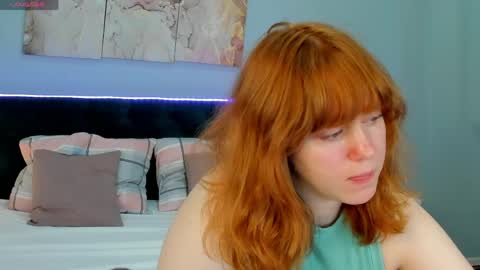 Snapshot of reneefoxy_ chatting on June 2026 01:06:01 AM reneefoxy_ online show from June 2026 01:06:01 AM