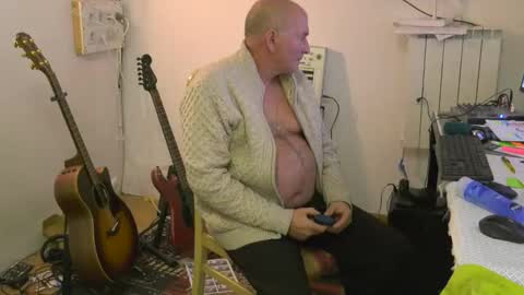 renefr online show from November 2025 10:10:01 PM