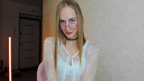 Snapshot of renewalri chatting on October 2025 05:36:02 PM Rina online show from October 2025 05:36:02 PM