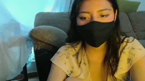 reni_tendress online show from October 2025 06:27:01 PM