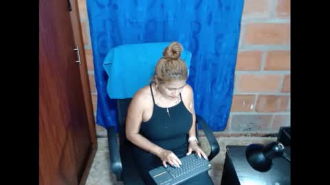 Rennata online show from January 2025 11:11:01 PM
