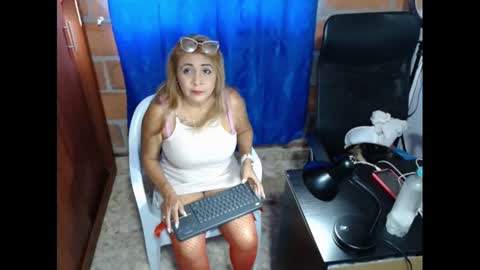 Rennata online show from January 2025 08:31:02 PM