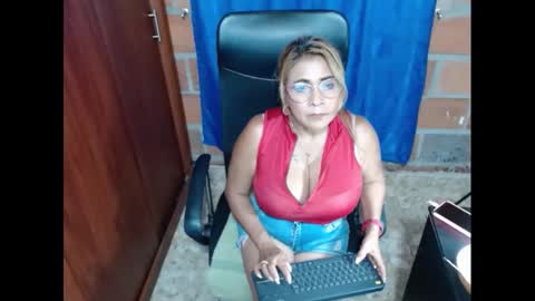 Rennata online show from February 2025 01:36:02 AM