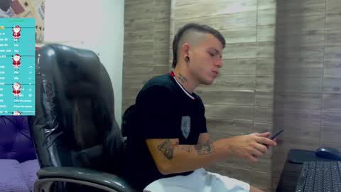 R E N E  online show from December 2024 03:47:02 AM