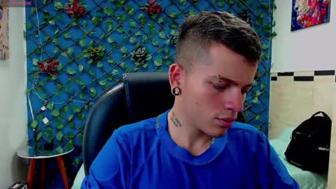 R E N E  online show from February 2025 04:15:01 AM