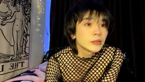 rennuts online show from January 2025 12:17:01 AM