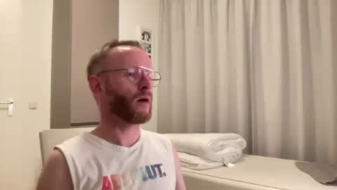 Snapshot of reservoirsteve chatting on September 2025 06:42:01 PM reservoirsteve online show from September 2025 06:42:01 PM