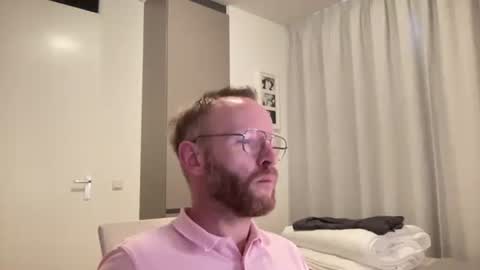 Snapshot of reservoirsteve chatting on September 2025 07:10:02 AM reservoirsteve online show from September 2025 07:10:02 AM