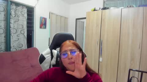 restrepovg23 online show from June 2026 12:28:01 AM