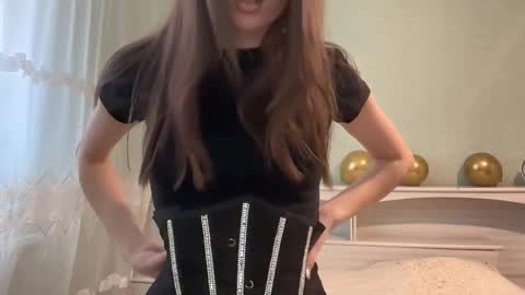 Carolina online show from April 2026 12:02:01 PM