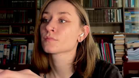 Rie online show from April 2026 01:41:01 PM