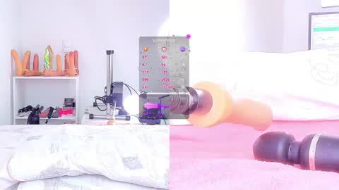 Rebecca y sarih online show from April 2026 11:42:01 AM