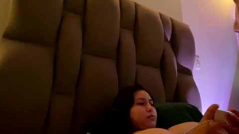 Rexa y blade  online show from October 2025 09:48:02 PM