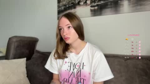 reyeva online show from September 2025 08:41:01 AM