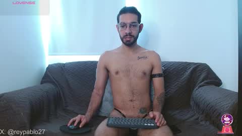 REY PABLO Independent online show from November 2025 02:26:01 PM