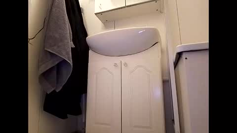 Snapshot of rhymes2479 chatting on February 2025 06:25:02 AM Shaved cock ready online show from February 2025 06:25:02 AM