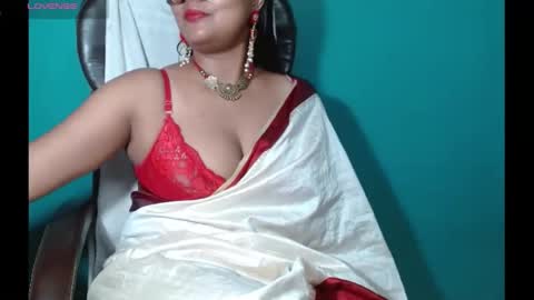 Snapshot of ria_fun chatting on February 2025 02:14:02 PM Riya online show from February 2025 02:14:02 PM