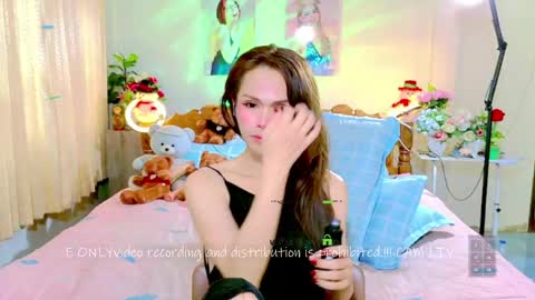 Snapshot of ribbinbovkoy chatting on May 2026 05:02:02 AM ribbinbovkoy online show from May 2026 05:02:02 AM